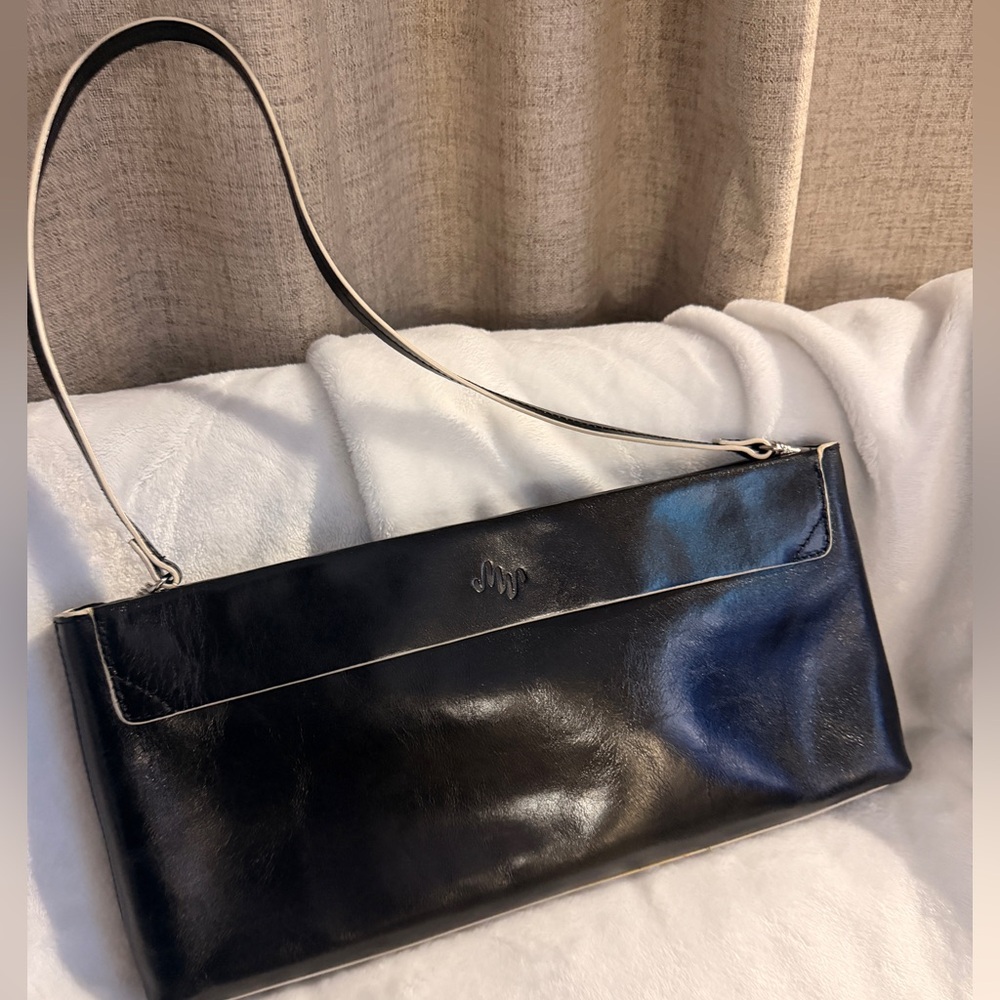 Vintage Monsac black leather shoulder bag